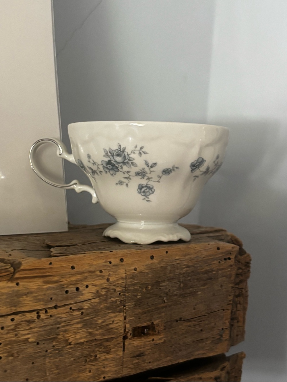 3 Porcelain Teacup w/ Blue Floral Pattern